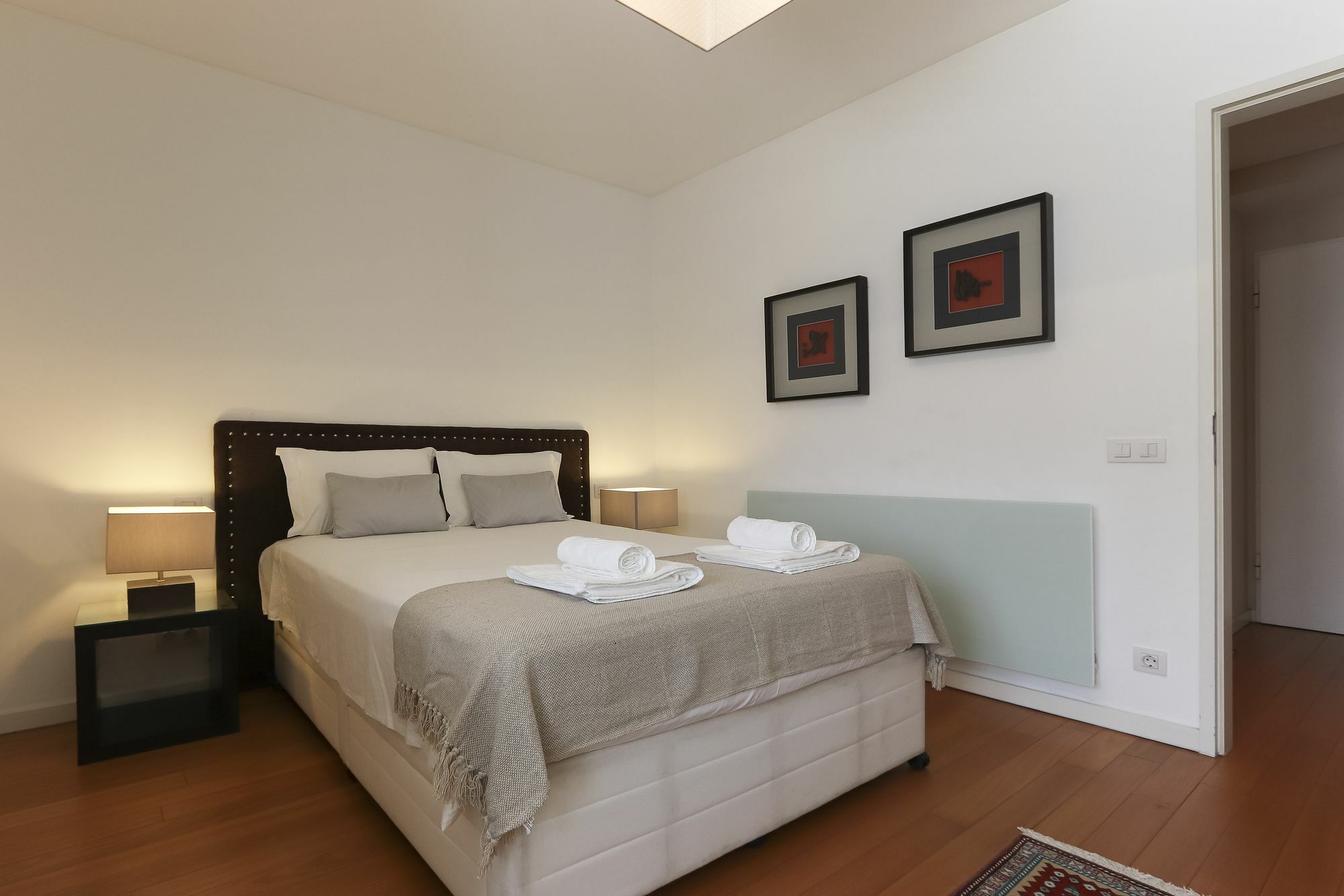 Downtown Chiado By Homing Apartment Lisbon Exterior photo
